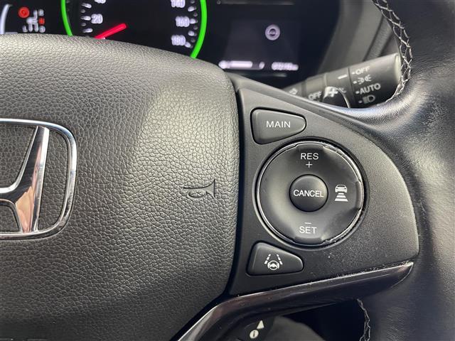 ヴェゼル ハイブリッドRS・ホンダセンシング 純正9インチナビ バックカメラ ビルトインETC ドライブレコーダー ホンダセンシング アダプティブクルーズコントロール シートヒーター 純正アルミホイール オートライト LEDヘッドライト 地デジ(12枚目)