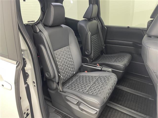 ヴォクシー ハイブリッドS-Z 純正10.5インチディスプレイオーディオ フリップダウンモニター バックカメラ ビルトインETC2.0 ドライブレコーダー セーフティセン レーダークルーズ シートヒーター AC100V LED TV(26枚目)