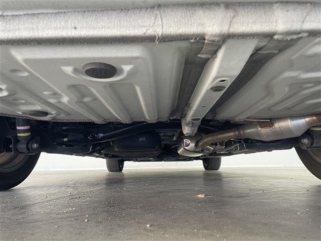 ヴォクシー ハイブリッドS-Z 純正10.5インチディスプレイオーディオ フリップダウンモニター バックカメラ ビルトインETC2.0 ドライブレコーダー セーフティセン レーダークルーズ シートヒーター AC100V LED TV(33枚目)