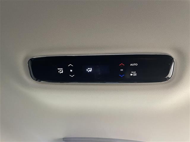 ◆商談ルームには「キッズスペース」を完備しています。ＤＶＤ、ブロック、絵本、おままごとセット。お子様連れでも、ゆっくりとお車をお選びいただけます！