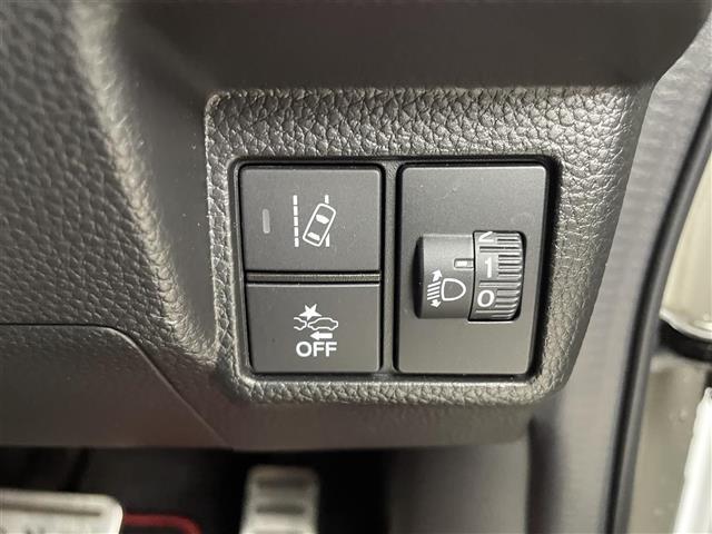 N-BOXカスタム Lターボ スタイル+ブラック 純正8インチナビ バックカメラ ビルトインETC 前後ドライブレコーダー ホンダセンシング アダプティブクルーズコントロール シートヒーター純正アルミホイール オートライト LEDライト 地デジTV(16枚目)