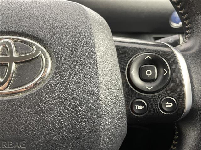 シエンタ ハイブリッドG 社外ナビ ビルトインETC 衝突軽減ブレーキ 両側パワースライドドア 純正フロアマット ステアリングスイッチ プッシュスタート スマートキー LEDヘッドライト Bluetooth CD 地デジTV(9枚目)