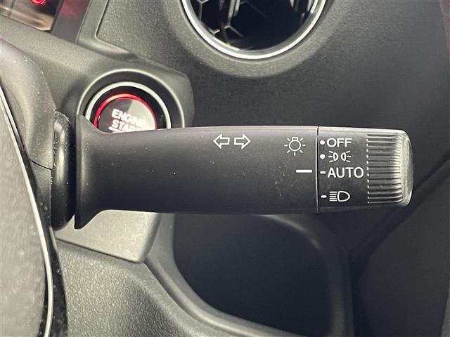 N-BOXカスタム ターボ ホンダセンシング 社外ディスプレイオーディオ バックカメラ アダプティブクルーズコントロール シートヒーター 純正アルミホイール プッシュスタート スマートキー オートライト LEDヘッドライト(13枚目)