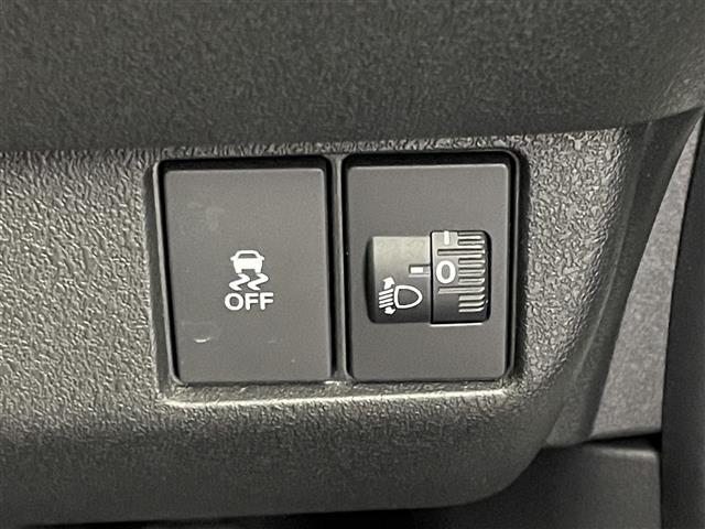 N-BOXカスタム ターボ ホンダセンシング 社外ディスプレイオーディオ バックカメラ アダプティブクルーズコントロール シートヒーター 純正アルミホイール プッシュスタート スマートキー オートライト LEDヘッドライト(17枚目)