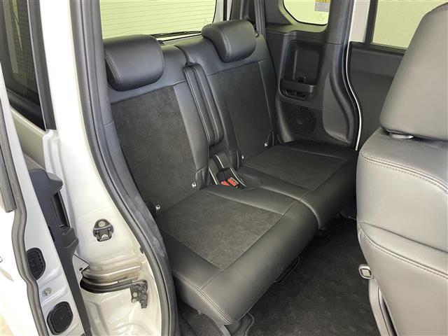 N-BOXカスタム ターボ ホンダセンシング 社外ディスプレイオーディオ バックカメラ アダプティブクルーズコントロール シートヒーター 純正アルミホイール プッシュスタート スマートキー オートライト LEDヘッドライト(19枚目)