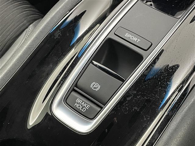 ヴェゼル ハイブリッドＺ・ホンダセンシング　社外８インチナビ　バックカメラ　ビルトインＥＴＣ　ドライブレコーダー　ホンダセンシング　アダプティブクルーズコントロール　シートヒーター　メモリシート　ＨＤＭＩ　純正アルミ　オートライト　ＬＥＤ　ＴＶ（27枚目）
