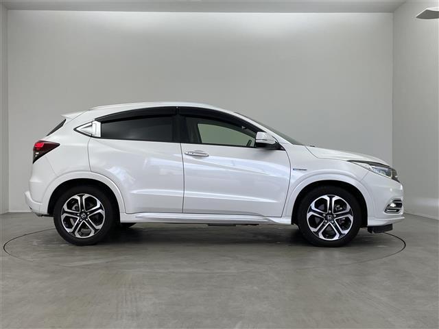 ヴェゼル ハイブリッドＺ・ホンダセンシング　社外８インチナビ　バックカメラ　ビルトインＥＴＣ　ドライブレコーダー　ホンダセンシング　アダプティブクルーズコントロール　シートヒーター　メモリシート　ＨＤＭＩ　純正アルミ　オートライト　ＬＥＤ　ＴＶ（40枚目）