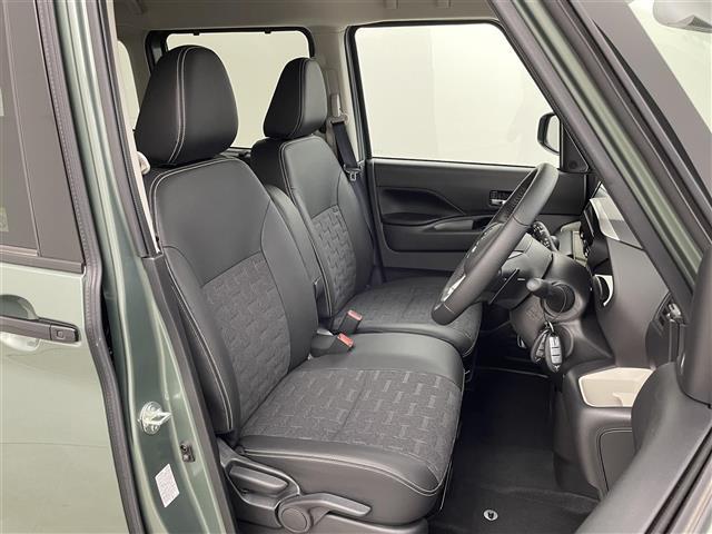 デリカミニ T プレミアム 届出済未使用車 マイパイロット 純正9インチディスプレイオーディオ マルチアラウンドモニター レーダークルーズ デジタルルームーミラー シートヒーター ステアリングヒーター オートハイビーム LED(16枚目)