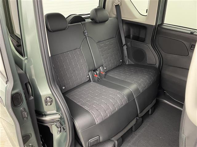 デリカミニ T プレミアム 届出済未使用車 マイパイロット 純正9インチディスプレイオーディオ マルチアラウンドモニター レーダークルーズ デジタルルームーミラー シートヒーター ステアリングヒーター オートハイビーム LED(17枚目)