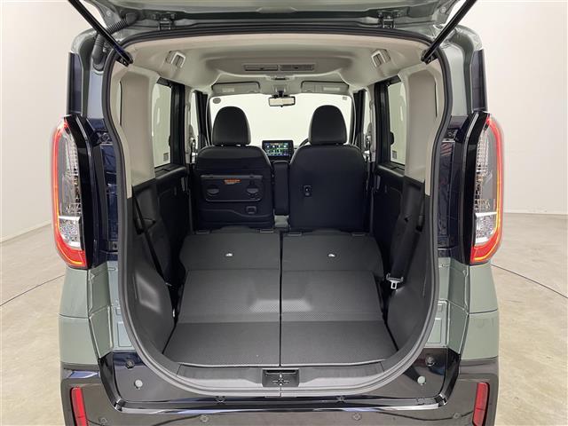 デリカミニ T プレミアム 届出済未使用車 マイパイロット 純正9インチディスプレイオーディオ マルチアラウンドモニター レーダークルーズ デジタルルームーミラー シートヒーター ステアリングヒーター オートハイビーム LED(19枚目)