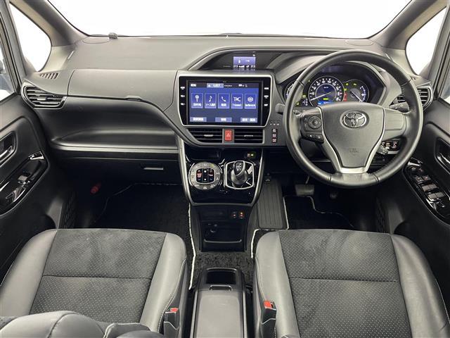 ヴォクシー ハイブリッドZS 煌III 純正10インチナビ バックカメラ ビルトインETC2.0 前後ドライブレコーダー 三眼LED セーフティセンス クルーズコントロール シートヒーター 純正アルミホイール オートハイビーム 地デジTV(2枚目)