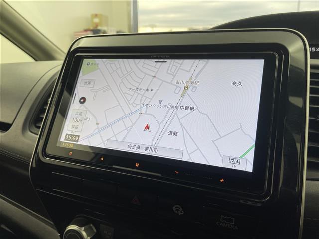 セレナ ハイウェイスター　Ｖ　プロパイロット　社外９インチナビ　フリップダウンモニター　アラウンドビューモニター　ＢＳＩ　ＥＴＣ　前後ドライブレコーダー　レーダークルーズコントロール　ＨＤＭＩ　純正アルミホイール　オートライト（5枚目）