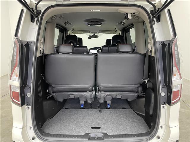 セレナ ハイウェイスター　Ｖ　プロパイロット　社外９インチナビ　フリップダウンモニター　アラウンドビューモニター　ＢＳＩ　ＥＴＣ　前後ドライブレコーダー　レーダークルーズコントロール　ＨＤＭＩ　純正アルミホイール　オートライト（20枚目）