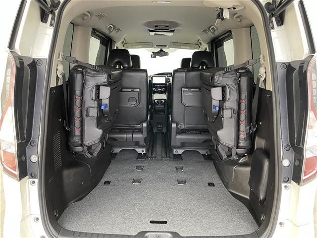 セレナ ハイウェイスター　Ｖ　プロパイロット　社外９インチナビ　フリップダウンモニター　アラウンドビューモニター　ＢＳＩ　ＥＴＣ　前後ドライブレコーダー　レーダークルーズコントロール　ＨＤＭＩ　純正アルミホイール　オートライト（22枚目）