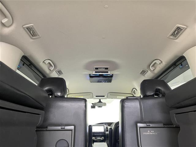 セレナ ハイウェイスター　Ｖ　プロパイロット　社外９インチナビ　フリップダウンモニター　アラウンドビューモニター　ＢＳＩ　ＥＴＣ　前後ドライブレコーダー　レーダークルーズコントロール　ＨＤＭＩ　純正アルミホイール　オートライト（23枚目）