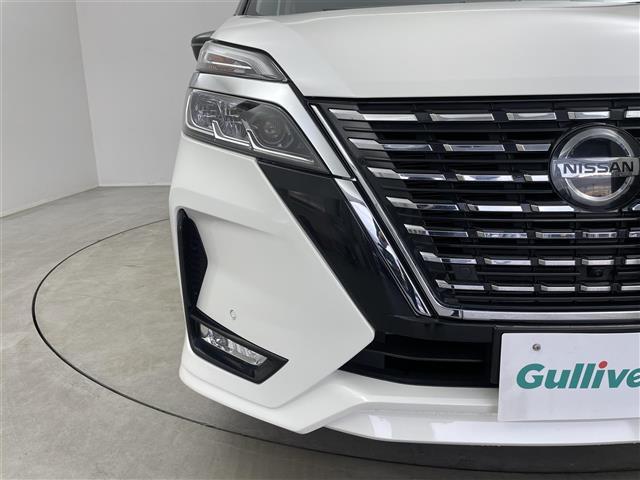 セレナ ハイウェイスター　Ｖ　プロパイロット　社外９インチナビ　フリップダウンモニター　アラウンドビューモニター　ＢＳＩ　ＥＴＣ　前後ドライブレコーダー　レーダークルーズコントロール　ＨＤＭＩ　純正アルミホイール　オートライト（32枚目）