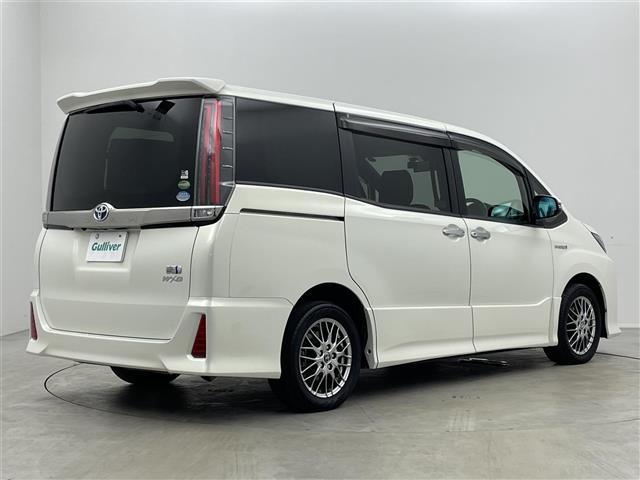 ノア ハイブリッドＳｉ　ダブルバイビー　純正１０インチナビ　バックカメラ　ビルトインＥＴＣ　ドライブレコーダー　セーフティセンス　クルーズコントロール　ミラー型ドラレコ　シートヒーター　純正アルミホイール　オートハイビーム　ＬＥＤライト（42枚目）