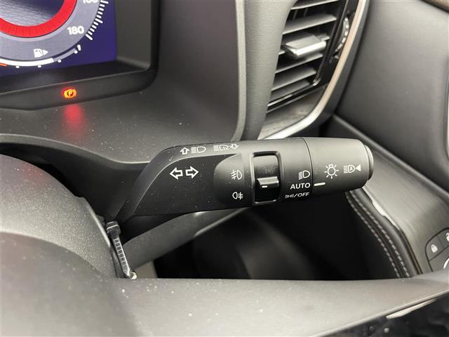 エクストレイル G e-4ORCE プロパイロット 純正12.3インチナビ アラウンドビューモニター BSI ビルトインETC2.0 インテリジェントルームミラー ステアリングヒーター シートヒーター ワイヤレス充電 メモリシート TV(12枚目)