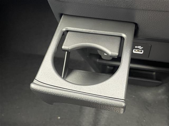 フリード ｅ：ＨＥＶエアー　ＥＸ　登録済未使用車　純正９インチナビ　Ｂカメラ　ＢＳＭ　ホンダセンシング　アダクティブクルーズコントロール　シートヒーター　純正アルミホイール　オートハイビーム　ＬＥＤヘッドライト　地デジＴＶ（28枚目）