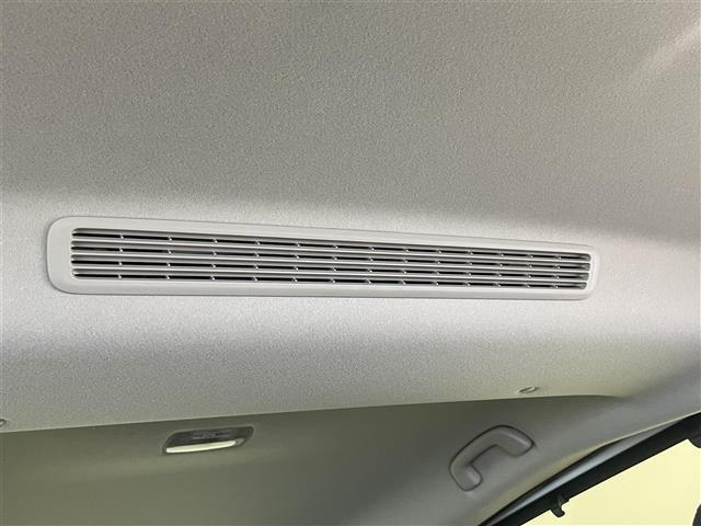 フリード ｅ：ＨＥＶエアー　ＥＸ　登録済未使用車　純正９インチナビ　Ｂカメラ　ＢＳＭ　ホンダセンシング　アダクティブクルーズコントロール　シートヒーター　純正アルミホイール　オートハイビーム　ＬＥＤヘッドライト　地デジＴＶ（29枚目）