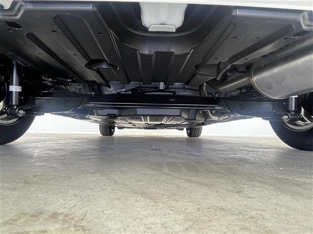 フリード ｅ：ＨＥＶエアー　ＥＸ　登録済未使用車　純正９インチナビ　Ｂカメラ　ＢＳＭ　ホンダセンシング　アダクティブクルーズコントロール　シートヒーター　純正アルミホイール　オートハイビーム　ＬＥＤヘッドライト　地デジＴＶ（35枚目）