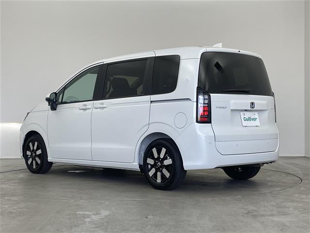 フリード ｅ：ＨＥＶエアー　ＥＸ　登録済未使用車　純正９インチナビ　Ｂカメラ　ＢＳＭ　ホンダセンシング　アダクティブクルーズコントロール　シートヒーター　純正アルミホイール　オートハイビーム　ＬＥＤヘッドライト　地デジＴＶ（43枚目）