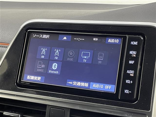 シエンタ Ｇ　クエロ　純正ナビ　パノラミックビューモニター　ＥＴＣ　前後ドライブレコーダー　セーフティセンス　ステアリングスイッチ　コーナーセンサー　プッシュスタート　スマートキー　オートハイビーム　ＬＥＤライト　地デジ（4枚目）