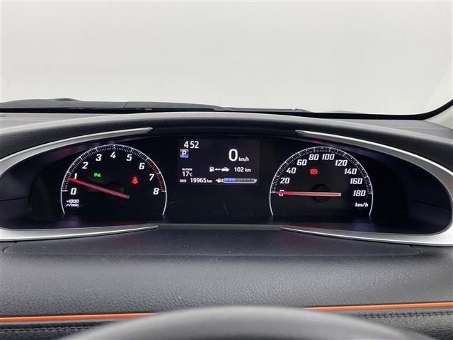 シエンタ Ｇ　クエロ　純正ナビ　パノラミックビューモニター　ＥＴＣ　前後ドライブレコーダー　セーフティセンス　ステアリングスイッチ　コーナーセンサー　プッシュスタート　スマートキー　オートハイビーム　ＬＥＤライト　地デジ（7枚目）