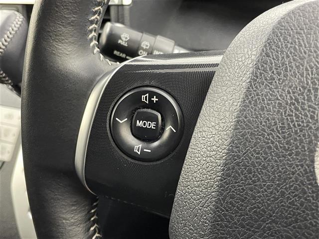 シエンタ Ｇ　クエロ　純正ナビ　パノラミックビューモニター　ＥＴＣ　前後ドライブレコーダー　セーフティセンス　ステアリングスイッチ　コーナーセンサー　プッシュスタート　スマートキー　オートハイビーム　ＬＥＤライト　地デジ（9枚目）