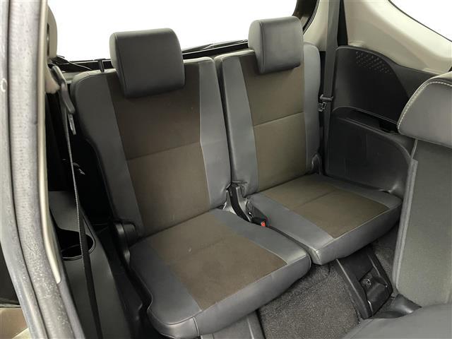 シエンタ Ｇ　クエロ　純正ナビ　パノラミックビューモニター　ＥＴＣ　前後ドライブレコーダー　セーフティセンス　ステアリングスイッチ　コーナーセンサー　プッシュスタート　スマートキー　オートハイビーム　ＬＥＤライト　地デジ（20枚目）