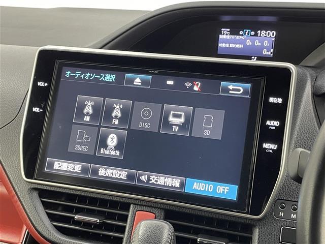 ヴォクシー ＺＳ　純正１０インチナビ　フリップダウンモニター　バックカメラ　ビルトインＥＴＣ　前後ドライブレコーダー　セーフティセンス　クルーズコントロール　純正アルミホイール　オートハイビーム　ＬＥＤライト　地デジ（8枚目）