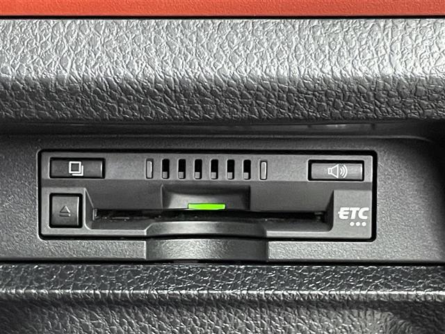 ヴォクシー ＺＳ　純正１０インチナビ　フリップダウンモニター　バックカメラ　ビルトインＥＴＣ　前後ドライブレコーダー　セーフティセンス　クルーズコントロール　純正アルミホイール　オートハイビーム　ＬＥＤライト　地デジ（14枚目）