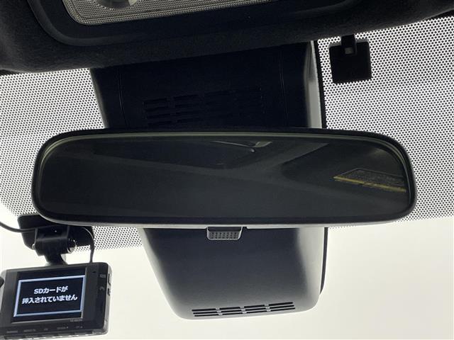 ヴォクシー ＺＳ　純正１０インチナビ　フリップダウンモニター　バックカメラ　ビルトインＥＴＣ　前後ドライブレコーダー　セーフティセンス　クルーズコントロール　純正アルミホイール　オートハイビーム　ＬＥＤライト　地デジ（24枚目）