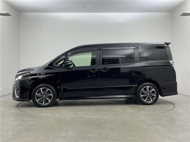 ヴォクシー ＺＳ　純正１０インチナビ　フリップダウンモニター　バックカメラ　ビルトインＥＴＣ　前後ドライブレコーダー　セーフティセンス　クルーズコントロール　純正アルミホイール　オートハイビーム　ＬＥＤライト　地デジ（38枚目）