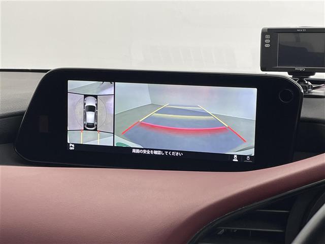 MAZDA3ファストバック 20Sバーガンディ セレクション BOSE 純正8.8インチナビ 360度ビューモニター BSM HUD 赤レザーシート ETC 前後ドライブレコーダー スマートブレーキサポート レーダークルーズ シートヒーター メモリシート LED(3枚目)