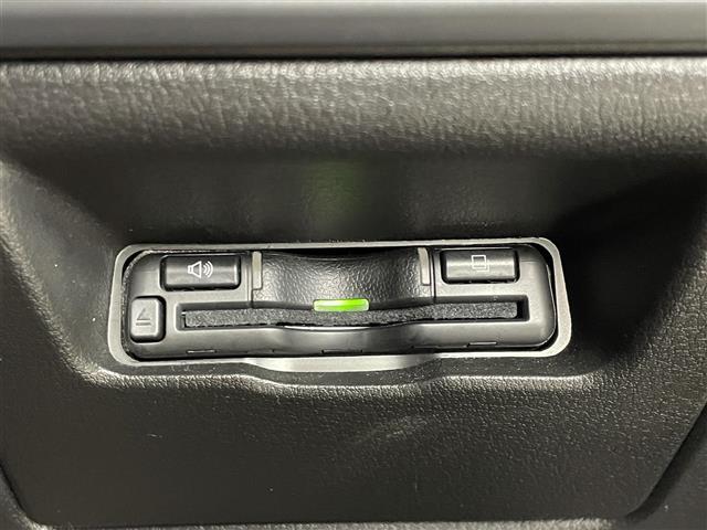 MAZDA3ファストバック 20Sバーガンディ セレクション BOSE 純正8.8インチナビ 360度ビューモニター BSM HUD 赤レザーシート ETC 前後ドライブレコーダー スマートブレーキサポート レーダークルーズ シートヒーター メモリシート LED(18枚目)