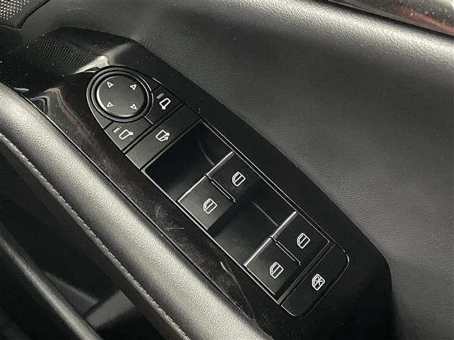 MAZDA3ファストバック 20Sバーガンディ セレクション BOSE 純正8.8インチナビ 360度ビューモニター BSM HUD 赤レザーシート ETC 前後ドライブレコーダー スマートブレーキサポート レーダークルーズ シートヒーター メモリシート LED(31枚目)