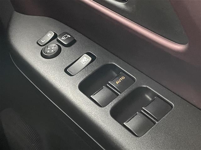 スペーシアカスタム ハイブリッドＸＳ　純正９インチナビ　全方位モニター　ＨＵＤ　ＥＴＣ前後ドライブレコーダー　セーフティサポート　アダプティブクルーズコントロール　シートヒーター　ステアリングヒーター　ＨＤＭＩ　オートハイビーム　ＬＥＤ（31枚目）