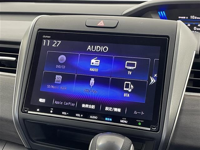 フリード Ｇブラックスタイル　ホンダセンシング　純正９インチナビ　バックカメラ　ビルトインＥＴＣ２．０　前後ドライブレコーダ―　アダプティブクルーズコントロール　シートヒーター　純正アルミホイール　オートライト　ＬＥＤヘッドライト（5枚目）