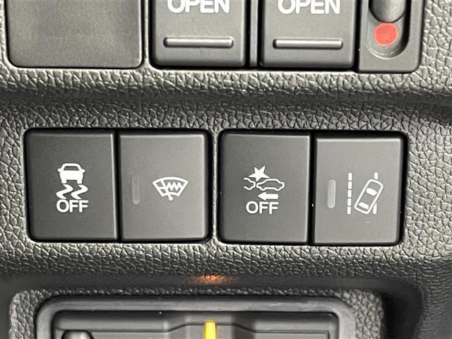 フリード Ｇブラックスタイル　ホンダセンシング　純正９インチナビ　バックカメラ　ビルトインＥＴＣ２．０　前後ドライブレコーダ―　アダプティブクルーズコントロール　シートヒーター　純正アルミホイール　オートライト　ＬＥＤヘッドライト（19枚目）