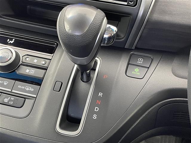 フリード Ｇブラックスタイル　ホンダセンシング　純正９インチナビ　バックカメラ　ビルトインＥＴＣ２．０　前後ドライブレコーダ―　アダプティブクルーズコントロール　シートヒーター　純正アルミホイール　オートライト　ＬＥＤヘッドライト（27枚目）