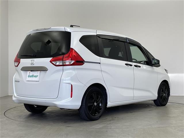 フリード Ｇブラックスタイル　ホンダセンシング　純正９インチナビ　バックカメラ　ビルトインＥＴＣ２．０　前後ドライブレコーダ―　アダプティブクルーズコントロール　シートヒーター　純正アルミホイール　オートライト　ＬＥＤヘッドライト（42枚目）