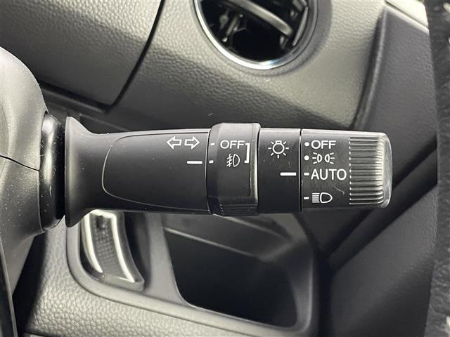 N-BOXカスタム Lターボ スタイル+ブラック 純正9インチナビ バックカメラ ビルトインETC 前後ドライブレコーダー ホンダセンシング アダプティブクルーズコントロール シートヒーター 純正アルミホイール オートライト LEDヘッドライト TV(14枚目)