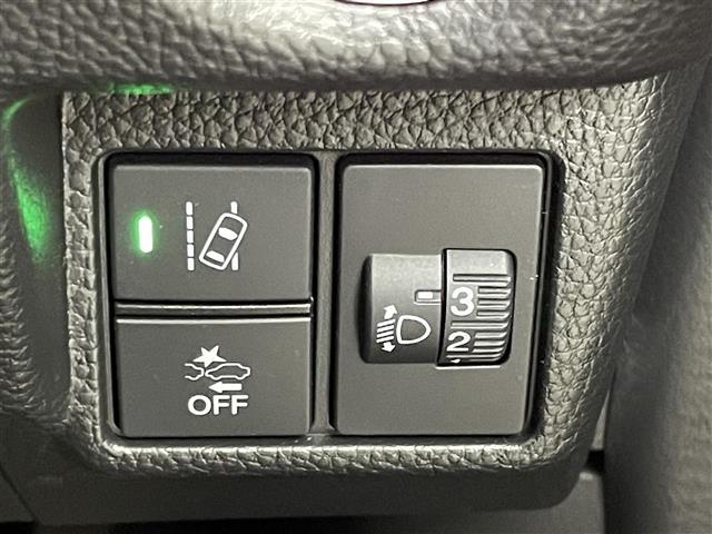 N-BOXカスタム Lターボ スタイル+ブラック 純正9インチナビ バックカメラ ビルトインETC 前後ドライブレコーダー ホンダセンシング アダプティブクルーズコントロール シートヒーター 純正アルミホイール オートライト LEDヘッドライト TV(19枚目)