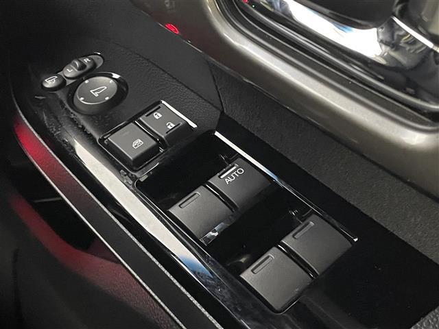 N-BOXカスタム Lターボ スタイル+ブラック 純正9インチナビ バックカメラ ビルトインETC 前後ドライブレコーダー ホンダセンシング アダプティブクルーズコントロール シートヒーター 純正アルミホイール オートライト LEDヘッドライト TV(20枚目)