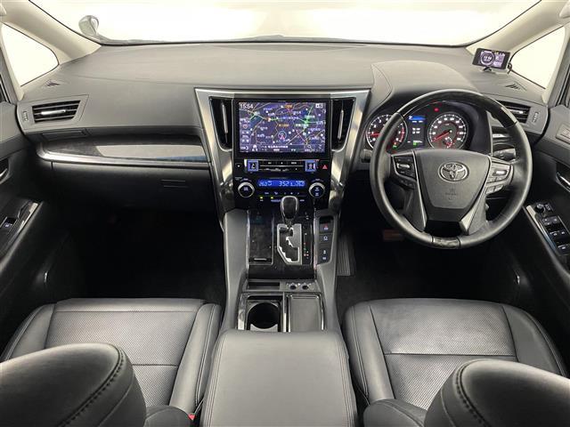 アルファード 2.5S Cパッケージ ALPINE11インチナビ フリップダウンモニター バックカメラ ビルトインETC ドライブレコーダー セーフティセンス レーダークルーズ ステアリングヒーター メモリシート AC100V LED(2枚目)