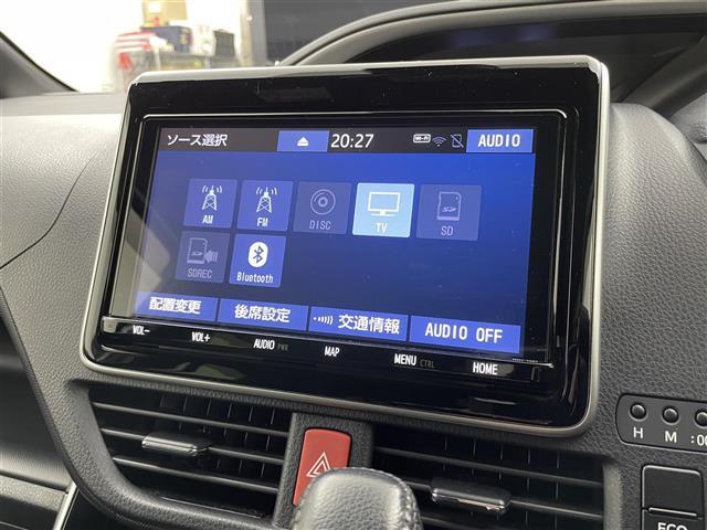 ヴォクシー ZS 煌III 純正9インチナビ フリップダウンモニター バックカメラ ビルトインETC セーフティセンス クルーズコントロール 純正アルミホイール スマートキー オートハイビーム LEDヘッドライト 地デジフルセグ(5枚目)