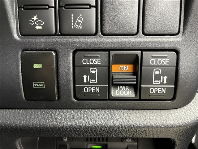 ヴォクシー ZS 煌III 純正9インチナビ フリップダウンモニター バックカメラ ビルトインETC セーフティセンス クルーズコントロール 純正アルミホイール スマートキー オートハイビーム LEDヘッドライト 地デジフルセグ(15枚目)