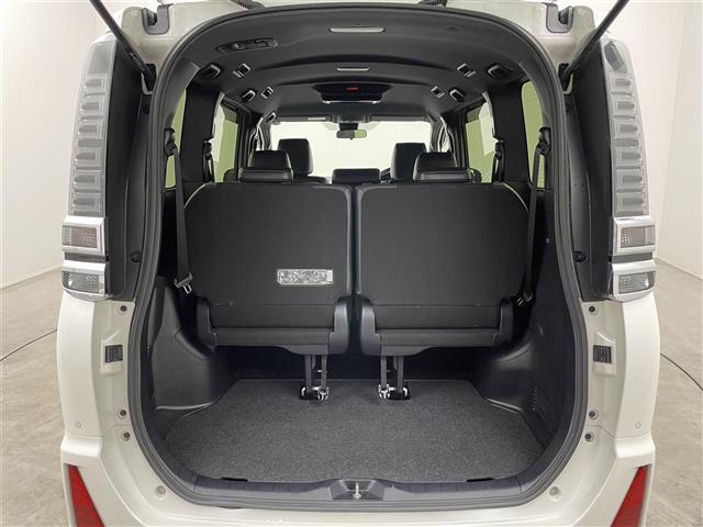 ヴォクシー ZS 煌III 純正9インチナビ フリップダウンモニター バックカメラ ビルトインETC セーフティセンス クルーズコントロール 純正アルミホイール スマートキー オートハイビーム LEDヘッドライト 地デジフルセグ(29枚目)