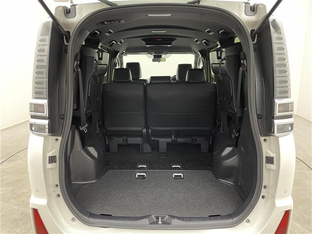 ヴォクシー ZS 煌III 純正9インチナビ フリップダウンモニター バックカメラ ビルトインETC セーフティセンス クルーズコントロール 純正アルミホイール スマートキー オートハイビーム LEDヘッドライト 地デジフルセグ(30枚目)